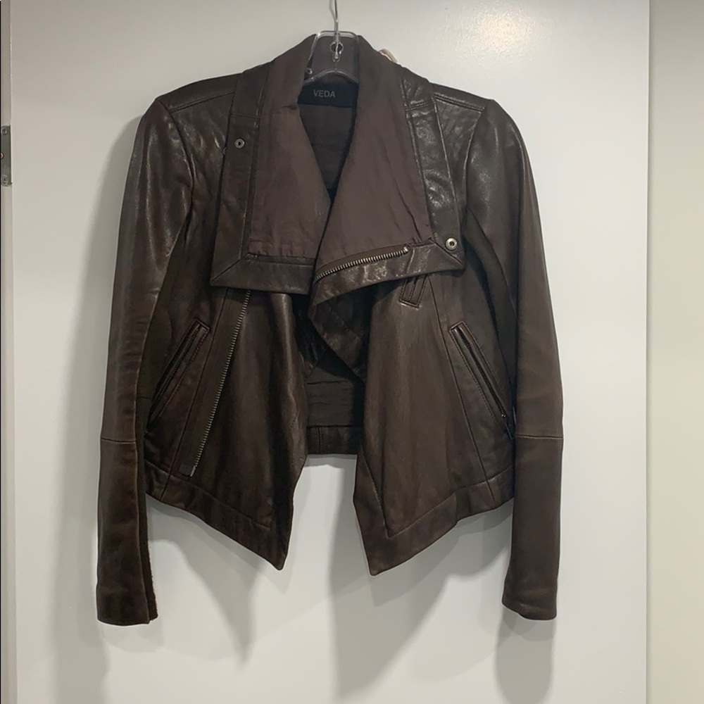 Veda max classic leather jacket in size P (0-2)